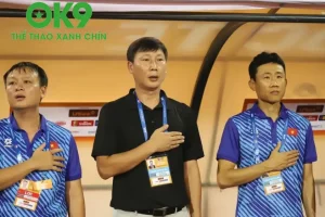 HLV Choi Won Kwon (phải) rời ĐT Việt Nam để dẫn dắt CLB Thanh Hóa
